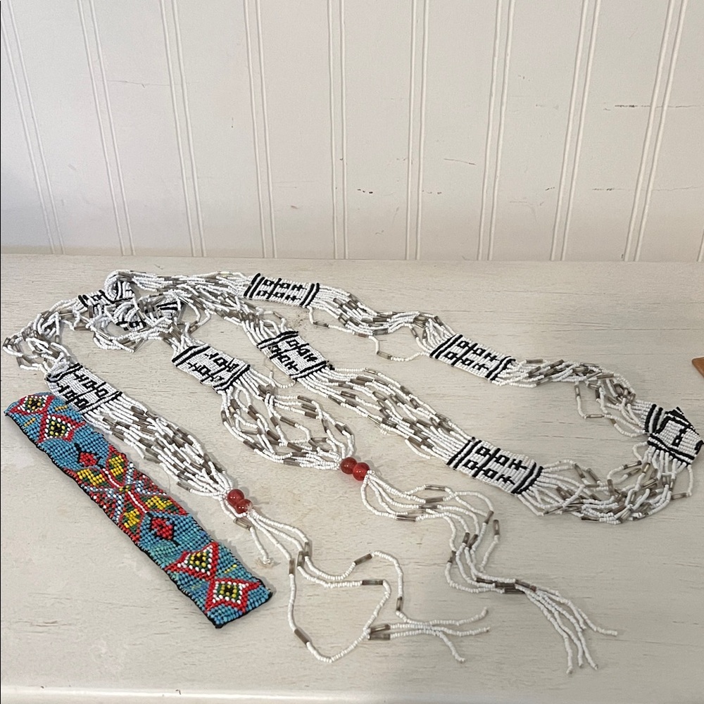 Native American glass beaded handicrafts necklace?